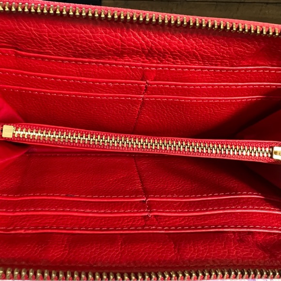 Tory Burch Amanda Red Leather Zip Continental Wallet $275 - Picture 10 of 12